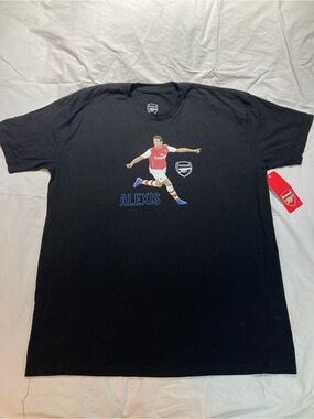 Alexis Sanchez Arsenal Shirt, Men’s size 2X, NWT!